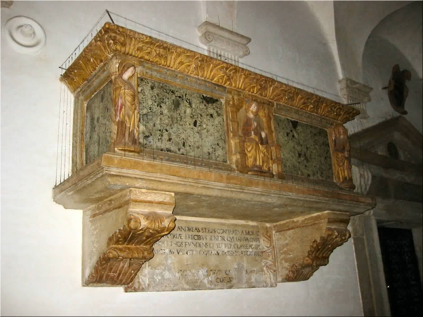 Crypt2.jpg